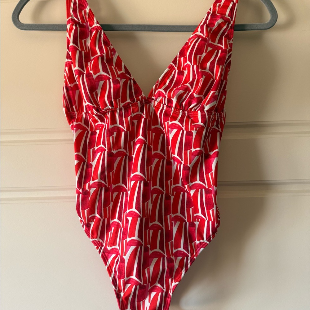 Venus one piece swimsuit women red and white pattern size 6